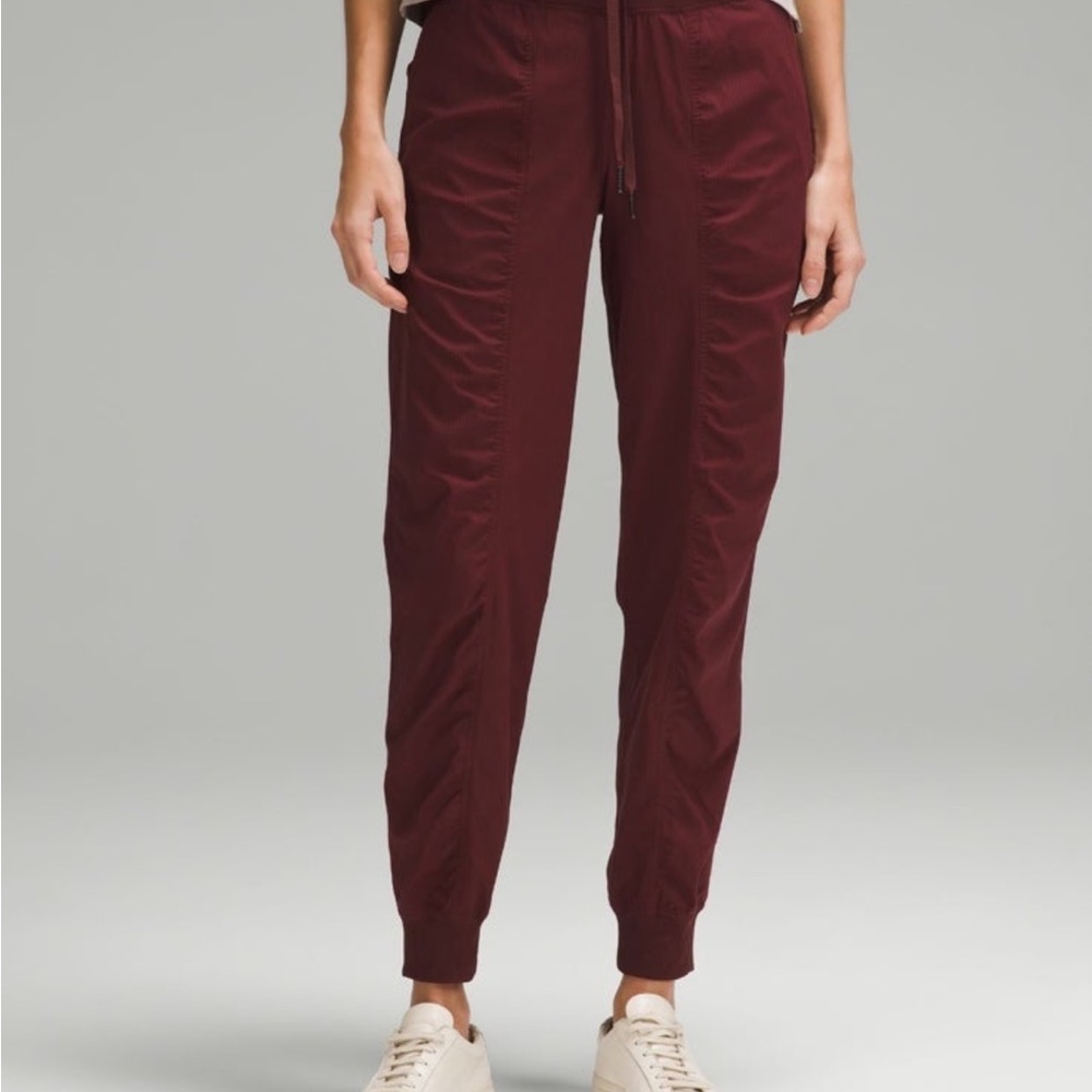 Lululemon Dance studio mid rise jogger